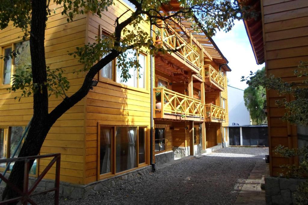 Apart Hotel Robles Del Sur San Martín de los Andes Kültér fotó