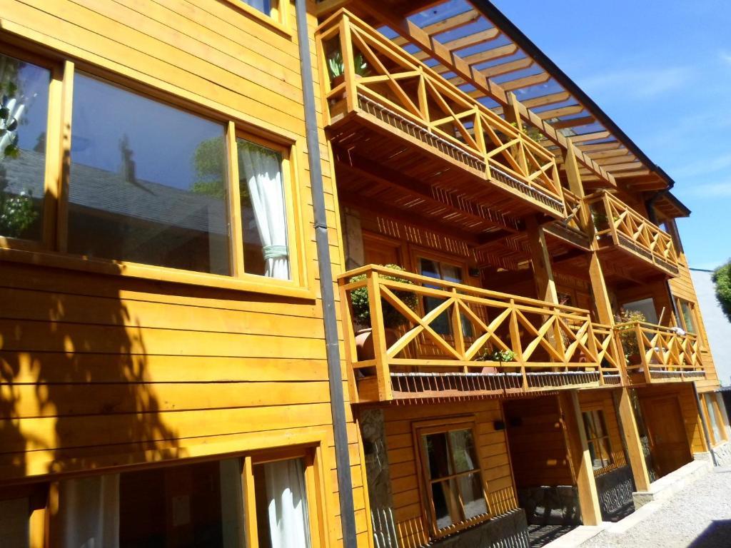 Apart Hotel Robles Del Sur San Martín de los Andes Kültér fotó